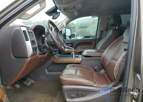 2015 Chevrolet Silverado K3500 High Country из США, поврежденный, VIN 1GC4K1E84FF551263